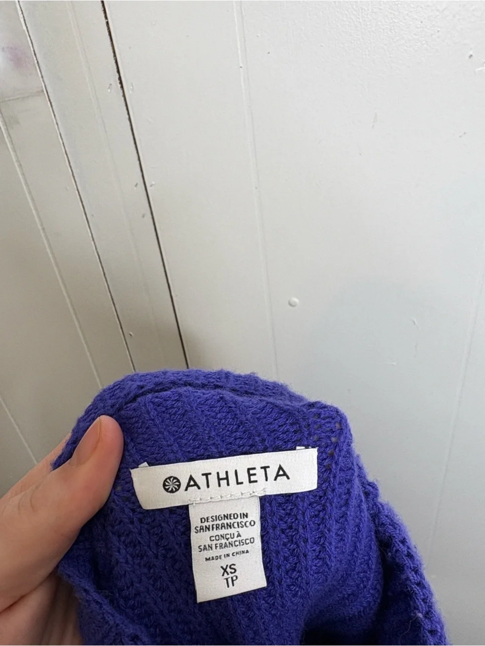 Athleta Sweater Womens Extra Small Merino Wool Cashmere Azalea Relaxed Slit - Picture 7 of 8